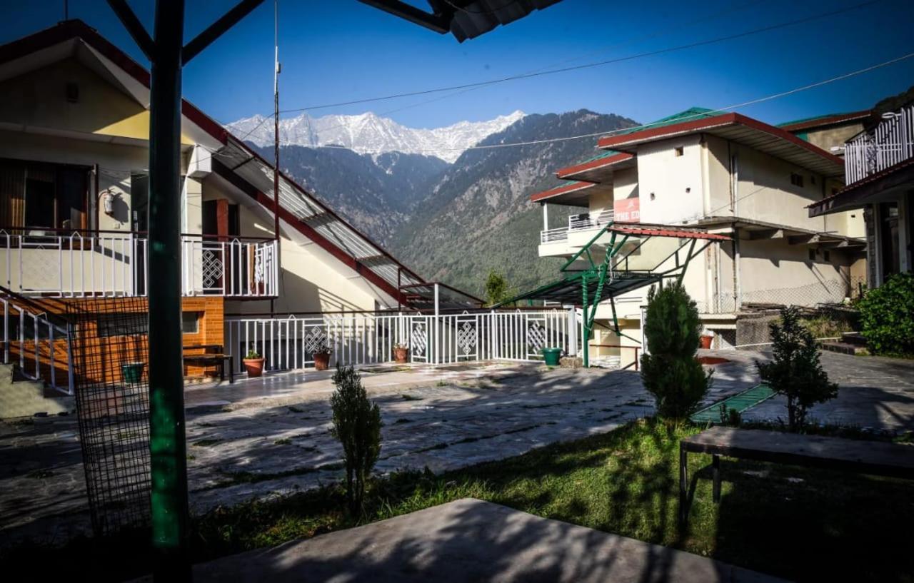 Dragon I Resorts Naddi Exterior photo